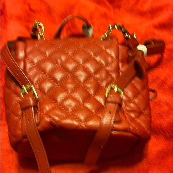 Quilted Leather Shoulder Bag - Red backpack - Picture 4 of 5